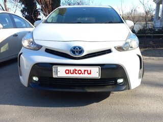 2015 Toyota Prius Alpha I (ZVW40/41) Рестайлинг, белый, 1570000 рублей, вид 1