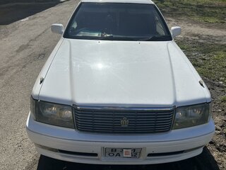 1997 Toyota Crown X (S150), белый, 650000 рублей, вид 1