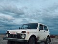 1997 Lada (ВАЗ) 2121 (4x4) I Рестайлинг, белый, 270000 рублей - вид 2