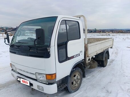 1994 Nissan Atlas, белый, 1300000 рублей, вид 4