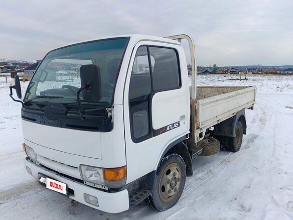 1994 Nissan Atlas, белый, 1300000 рублей - вид 3