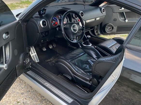 1999 Audi TT I (8N), серебристый, 700000 рублей - вид 9