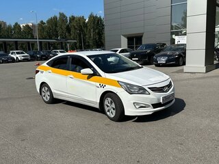 2016 Hyundai Solaris I Рестайлинг, белый, 650000 рублей, вид 3
