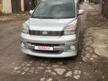 2002 Toyota Voxy I (R60), серебристый, 807000 рублей - вид 1