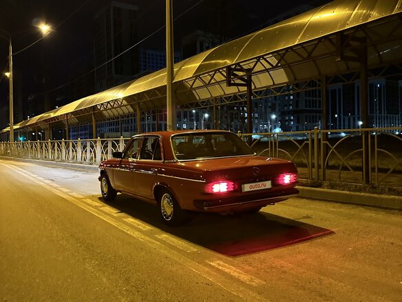 1981 Mercedes-Benz W123 200 4-speed, красный - вид 7