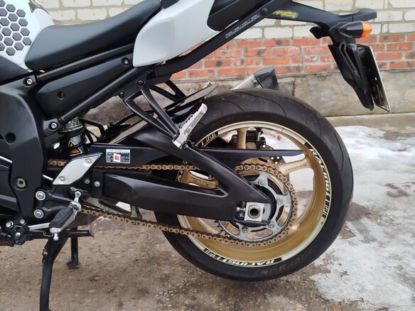 2012 Yamaha FZ8, серебристый, 800000 рублей - вид 12