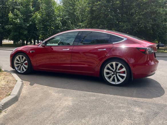 2018 Tesla Model 3 Performance I, красный, 3100000 рублей - вид 5