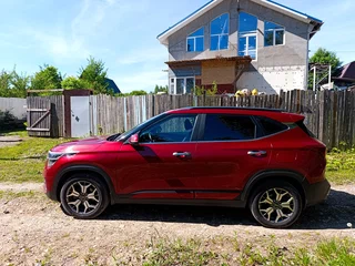 2021 Kia Seltos I, красный, 2300000 рублей, вид 4
