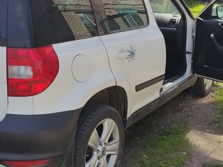 2012 Skoda Yeti I, белый, 750000 рублей, вид 2