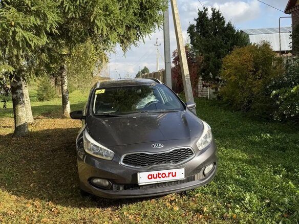 2014 Kia Ceed II, серый - вид 2