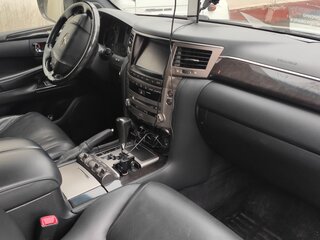 2015 Lexus LX 570 III Рестайлинг, чёрный, 5200000 рублей, вид 3