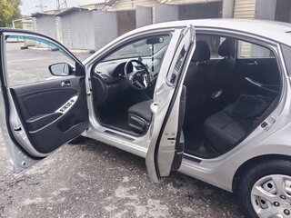 2013 Hyundai Solaris I, серебристый, 597000 рублей, вид 5