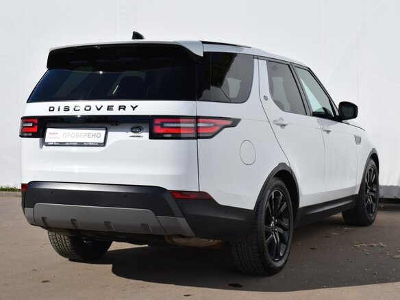 2017 Land Rover Discovery V, белый - вид 4