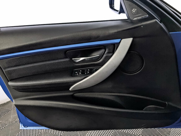 2018 BMW 3 серии 330i xDrive VI (F3x) Рестайлинг, синий, 3010000 рублей - вид 18