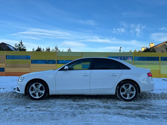 2012 Audi A4 IV (B8) Рестайлинг, белый, 1529000 рублей - вид 2