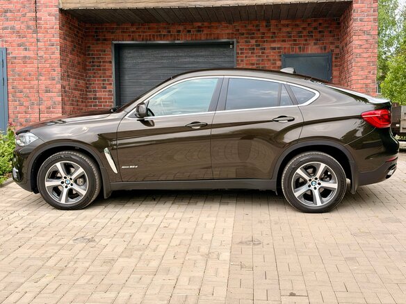 2015 BMW X6 30d II (F16), коричневый, 3850000 рублей - вид 8