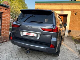 2015 Lexus LX 570 III Рестайлинг 2, серый, 10500000 рублей, вид 3