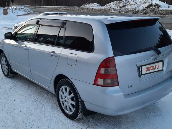 2001 Toyota Corolla Fielder IX (E120, E130), серебристый, 650000 рублей - вид 7