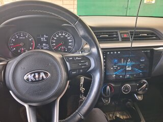 2018 Kia Rio IV, оранжевый, 1350000 рублей, вид 3