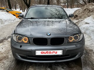 2009 BMW 1 серии 120i I (E81/E82/E87/E88) Рестайлинг, серый, 700000 рублей, вид 1