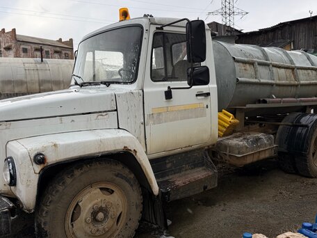 2011 ГАЗ 3308, 800000 рублей, вид 1