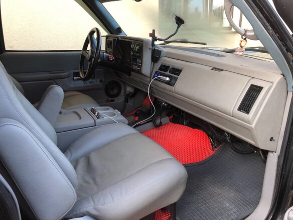 1997 Chevrolet Tahoe I, чёрный - вид 6
