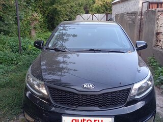 2015 Kia Rio III Рестайлинг, чёрный, 950000 рублей, вид 1