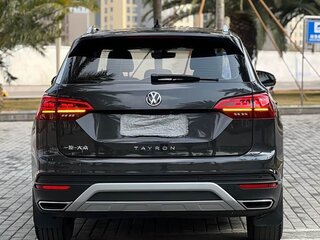2021 Volkswagen Tayron I, чёрный, 1810000 рублей, вид 5