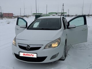 2012 Opel Astra J, белый, 420000 рублей, вид 2