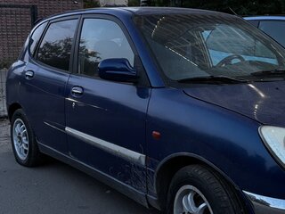1999 Daihatsu Sirion I (M1), синий, 120000 рублей, вид 2
