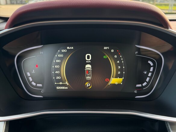 2023 Geely Coolray I, красный, 1870000 рублей - вид 10