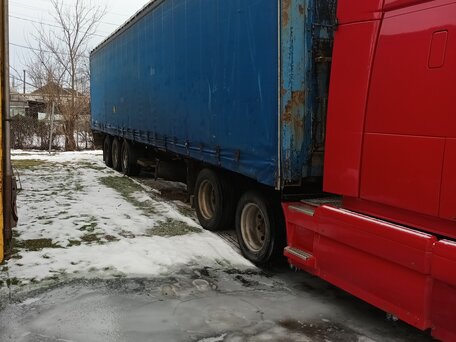 2005 Volvo VHD, красный, 2500000 рублей, вид 3