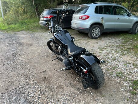 2011 Harley-Davidson Street Bob, чёрный, 850000 рублей, вид 3