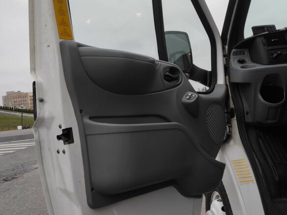 2013 Ford Transit, белый, 1400000 рублей - вид 15