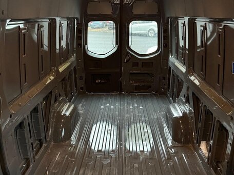 2022 Mercedes-Benz Sprinter, серый, 13000000 рублей, вид 3