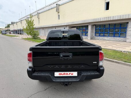 2019 Toyota Tacoma III, чёрный, 4230000 рублей, вид 5