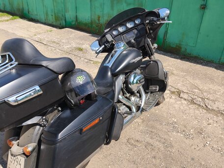 2014 Harley-Davidson Street Glide, чёрный, 990000 рублей, вид 4