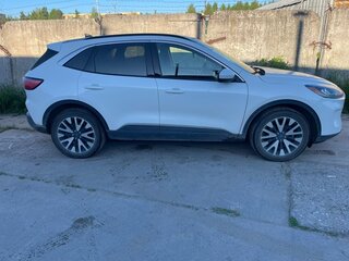 2020 Ford Escape IV, белый, 2750000 рублей, вид 2