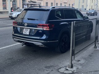 2019 Volkswagen Atlas I, синий, 3500000 рублей, вид 1