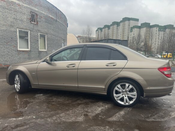 2008 Mercedes-Benz C-Класс 230 III (W204), бежевый, 1000000 рублей - вид 3