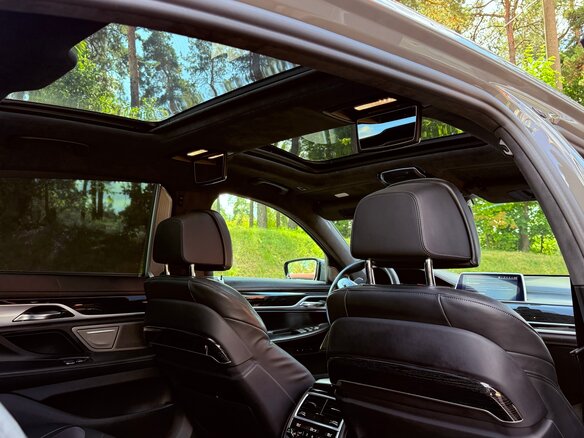 2020 BMW 7 серии Long 740Li VI (G11/G12) Рестайлинг, серый, 4450000 рублей - вид 15