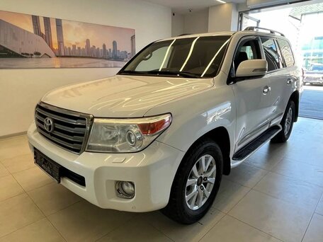 Toyota Land Cruiser 200 Series Рестайлинг 1