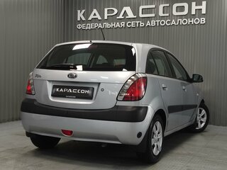 2009 Kia Rio II, серебристый, 420000 рублей, вид 2
