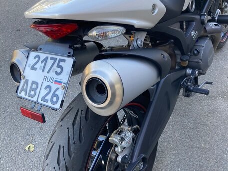2009 Ducati Monster 696, белый, 450000 рублей, вид 2