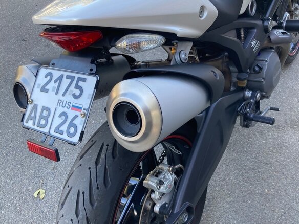2009 Ducati Monster 696, белый, 450000 рублей - вид 1