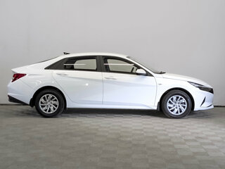 2022 Hyundai Elantra VII (CN7), белый, 1990000 рублей, вид 4
