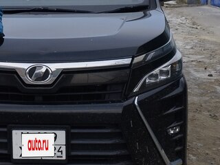 2017 Toyota Voxy III (R80) Рестайлинг, чёрный, 2500000 рублей, вид 4