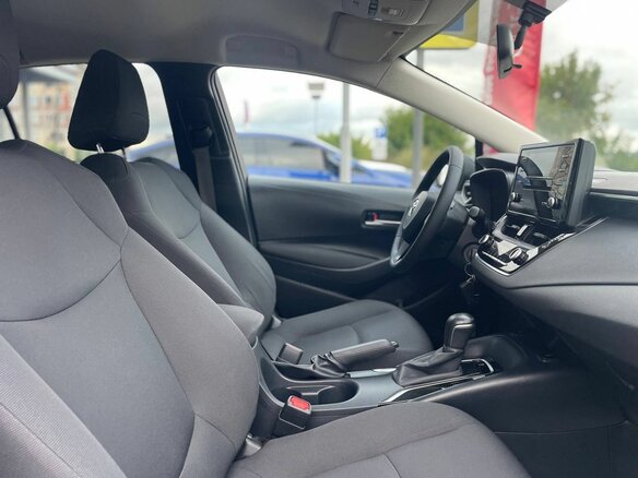 2019 Toyota Corolla XII (E210), чёрный, 1620000 рублей - вид 17