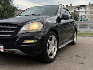 2010 Mercedes-Benz M-Класс 350 II (W164) Рестайлинг, чёрный, 1450000 рублей, вид 1