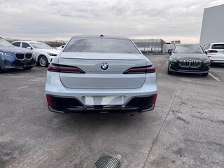 2025 BMW 7 серии 740d xDrive VII (G70), серый, 17590000 рублей, вид 4